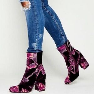Steve Madden Grand Velvet Floral Ankle Boots Booties Block Heel Size 8.5 8 1/2